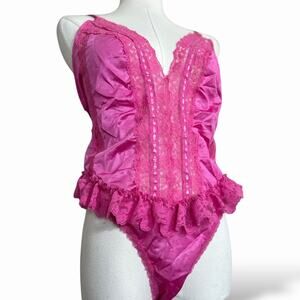 BarbieCore Pink Ruffle Lace Vintage lingerie  
Bodysuit Large SKU 86 | boudoir